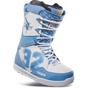 32 snowboard boots